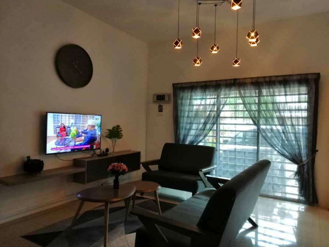Alyaleesya Homestay Teres Brinchang Exterior foto