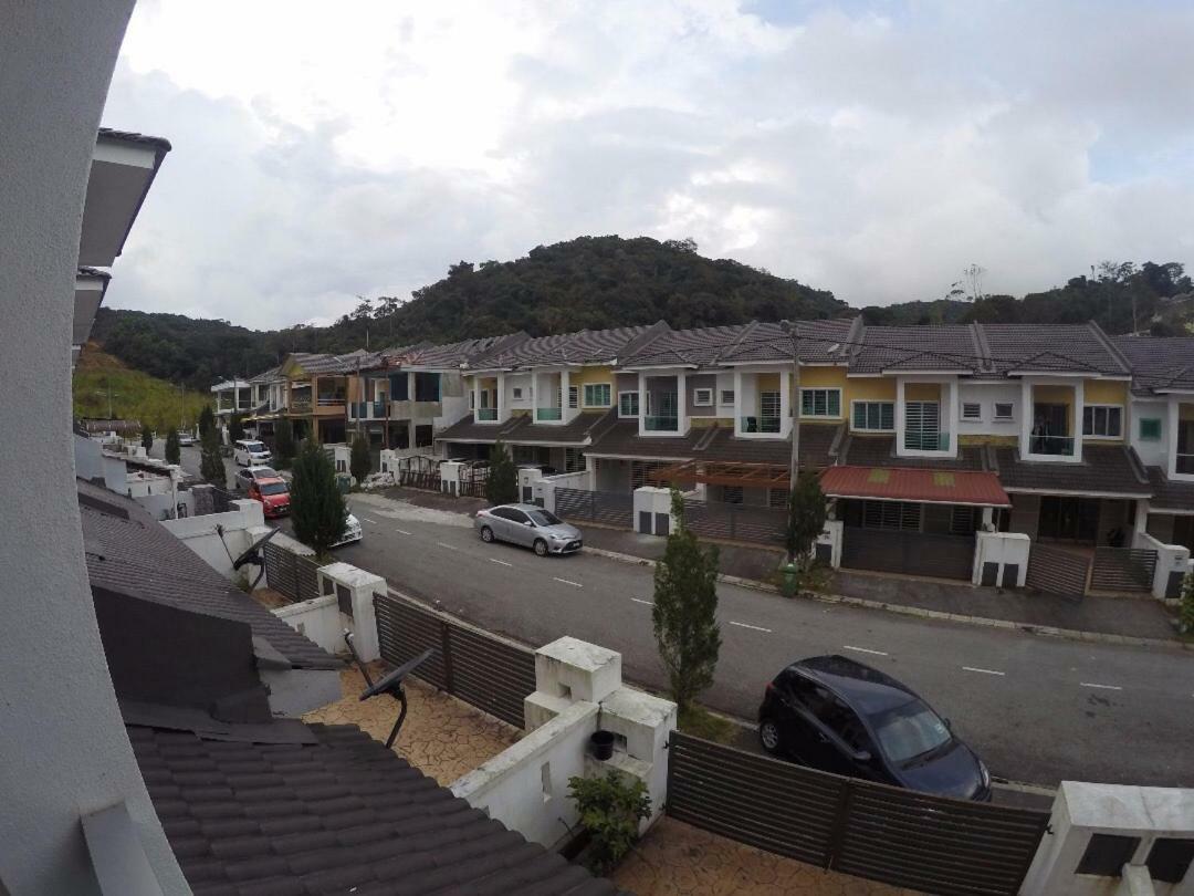 Alyaleesya Homestay Teres Brinchang Exterior foto